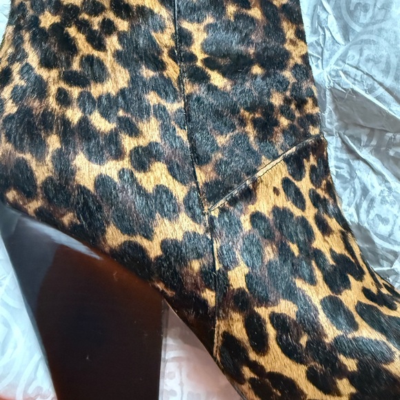 Tory Burch Lila Animal Print Ankle Booties Size 10 - Picture 9 of 15